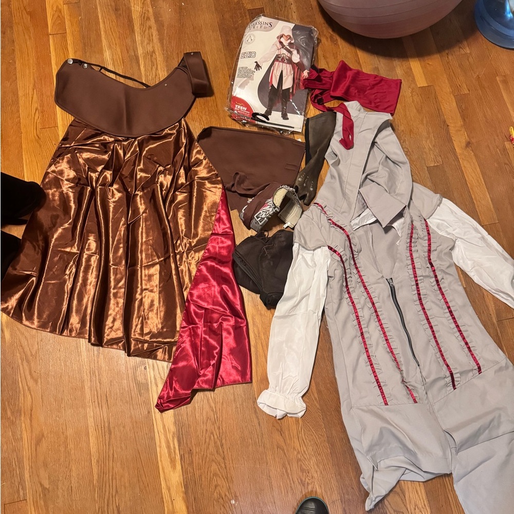 Assassins Creed Teen Costume - Picture 3 of 3